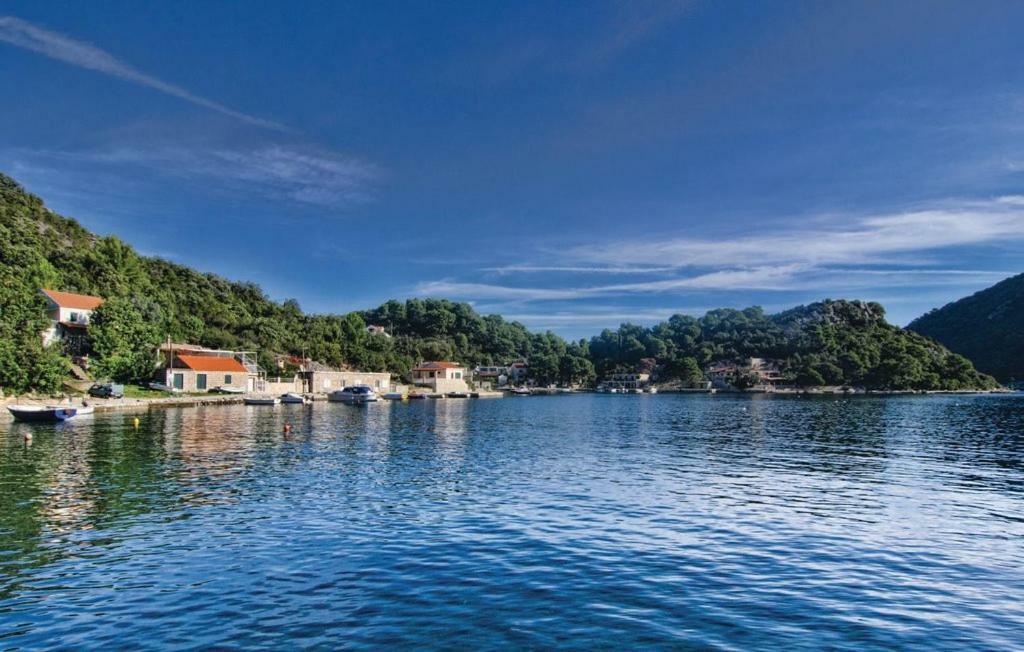 Okuklje Holiday Home Экстерьер фото